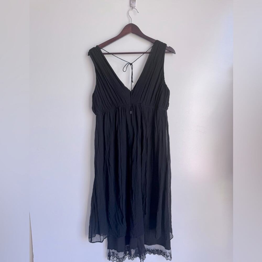 jonathan martin Black Sleeveless V-Neck Chiffon Dress with Lace Trim
